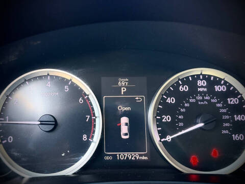 2016 Lexus IS 200t