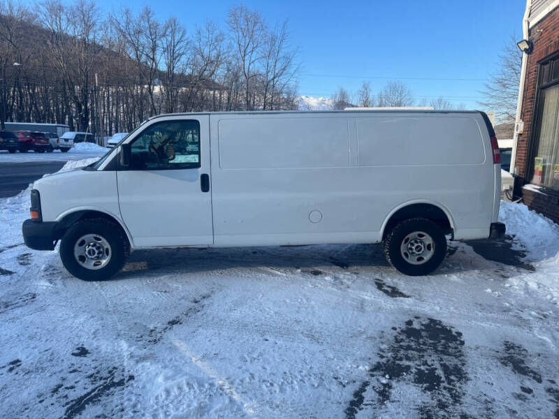 2013 GMC Savana 2500