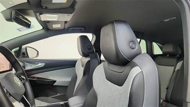 2023 Volkswagen ID.4 Pro