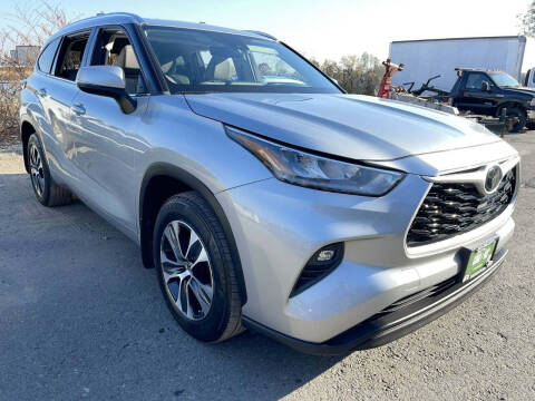 2020 Toyota Highlander for sale at Maxima Auto Sales in Malden MA