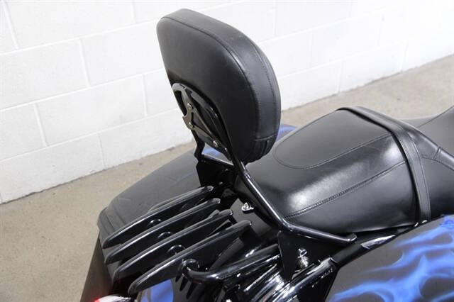 2015 Harley-Davidson STREET GLI
