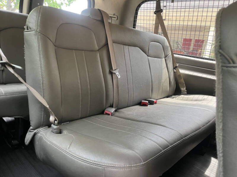 2019 Chevrolet Express LS 3500