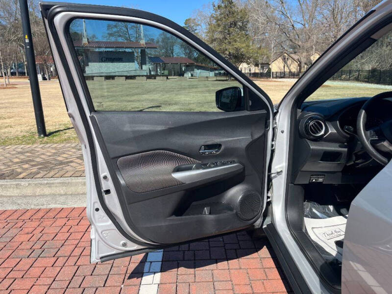 2020 Nissan Kicks SV