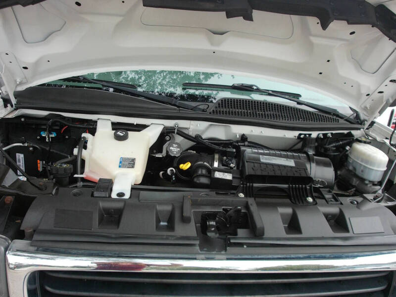 2020 GMC Savana 2500