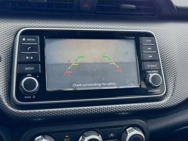 2019 Nissan Kicks S