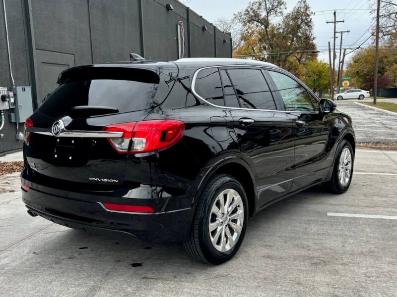 2017 Buick Envision Essence photo 5