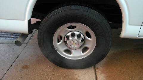 2023 Chevrolet Express 2500