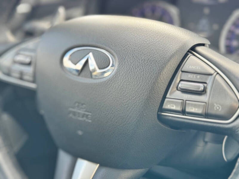 2017 Infiniti Q50 3.0T Signature Edition