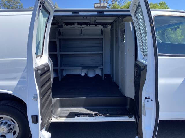 2022 Chevrolet Express 2500