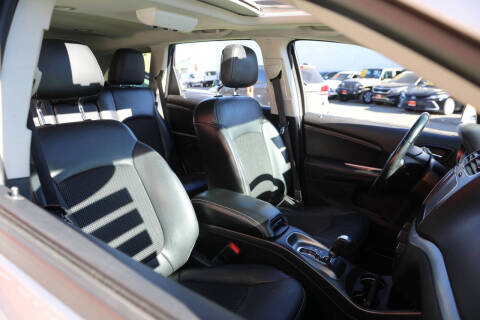 2020 Dodge Journey Crossroad