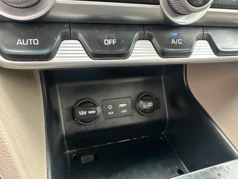 2020 Hyundai Elantra