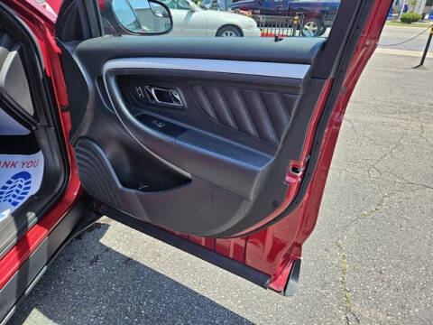 2019 Ford Taurus SEL