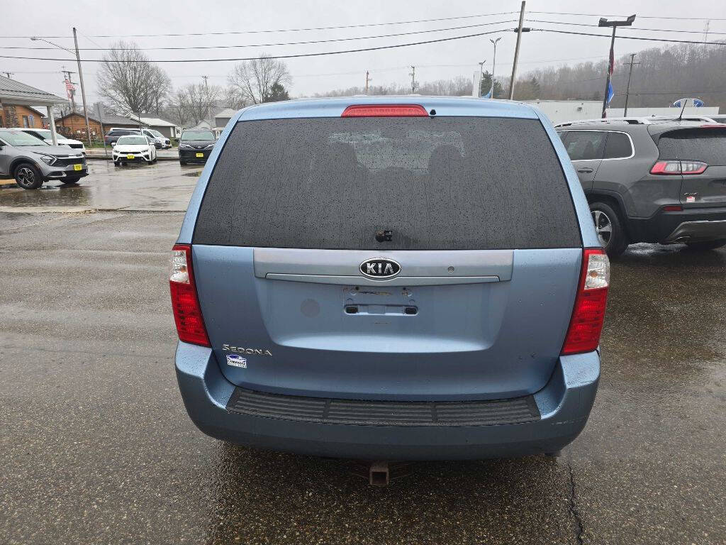 2006 Kia Sedona for sale at Cambridge Used Cars in Cambridge, OH