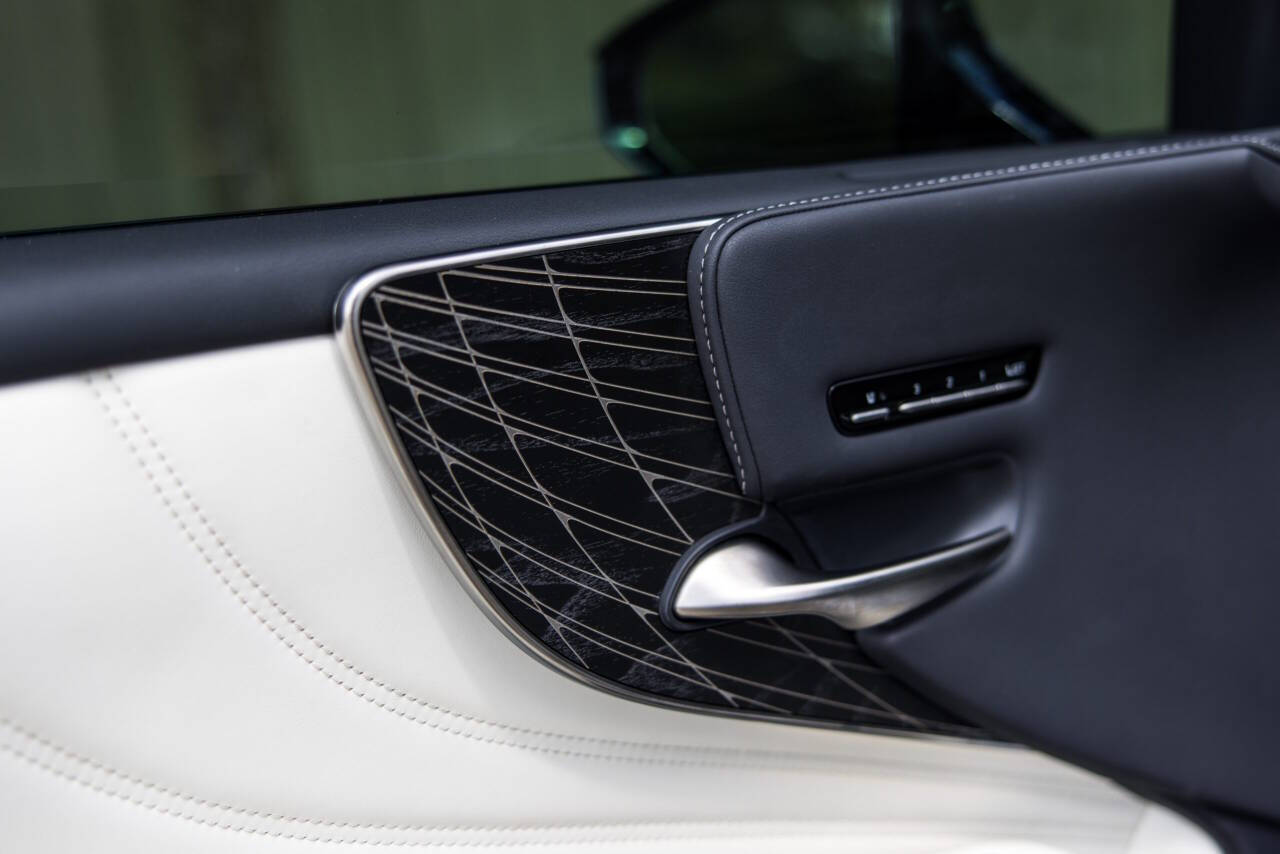 2022 Lexus LS 500 80