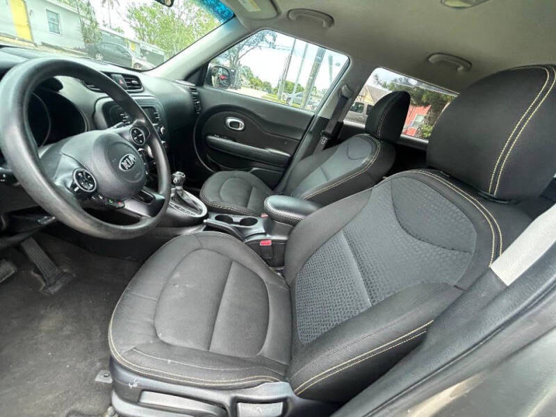 2016 Kia Soul +