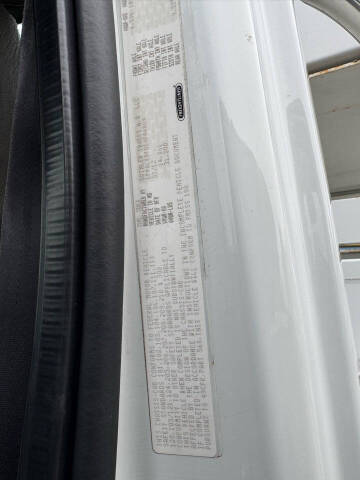 2013 Freightliner M2 106