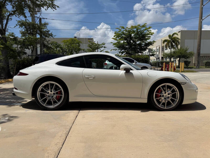 2016 Porsche 911 Carrera