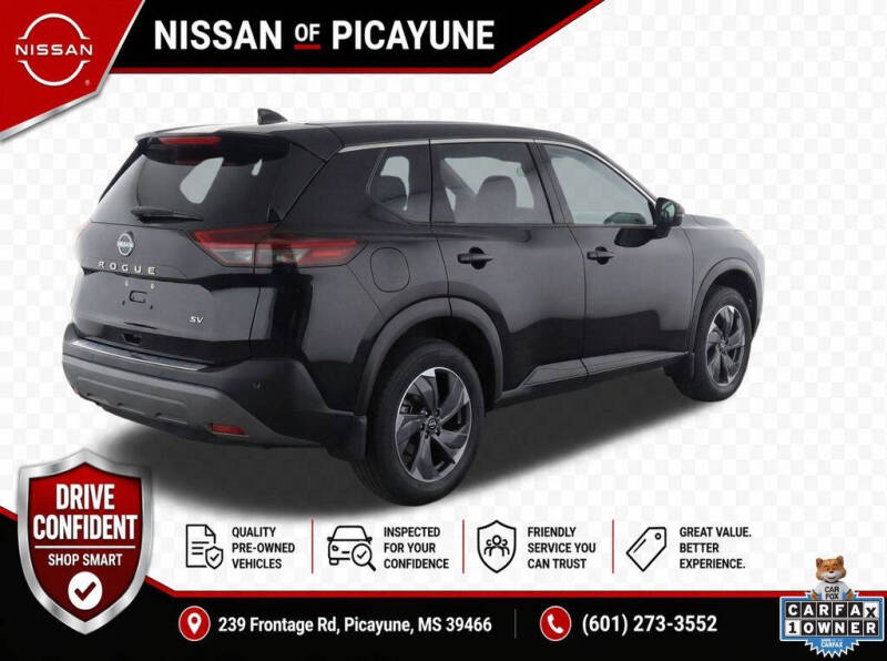 2024 Nissan Rogue SV