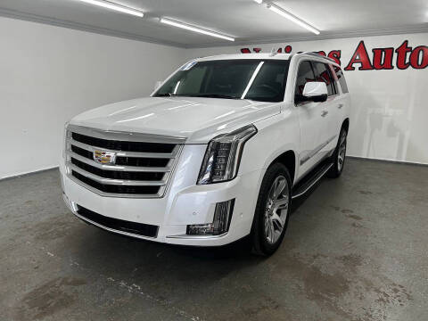 2017 Cadillac Escalade Luxury