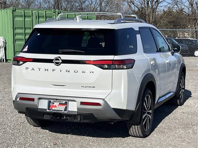 2025 Nissan Pathfinder Platinum