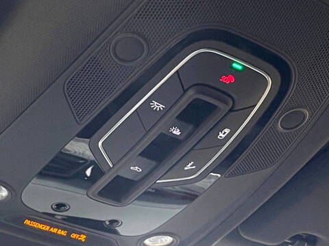 2019 Audi e-tron quattro Prestige