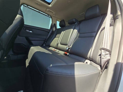 2025 Nissan Rogue SL