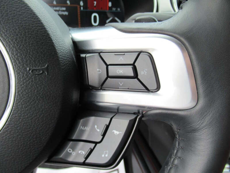2022 Ford Mustang EcoBoost