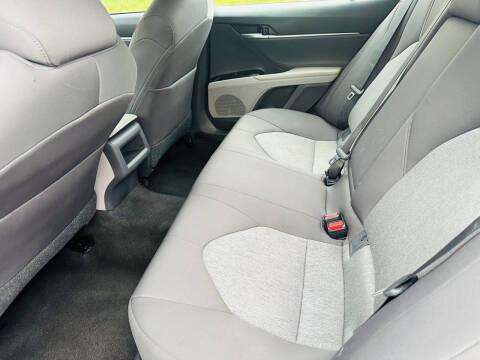 2019 Toyota Camry LE