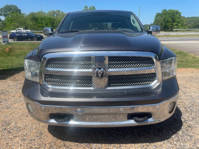 2017 RAM 1500 SLT