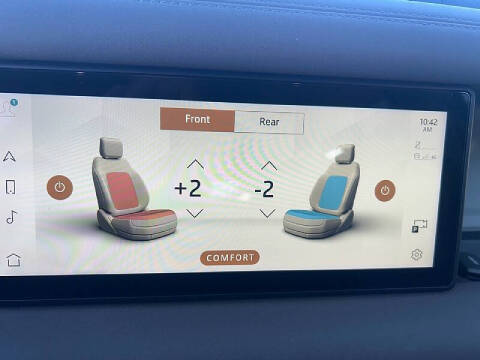 2020 Land Rover Defender 110 SE