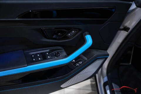 2025 Lamborghini Urus SE