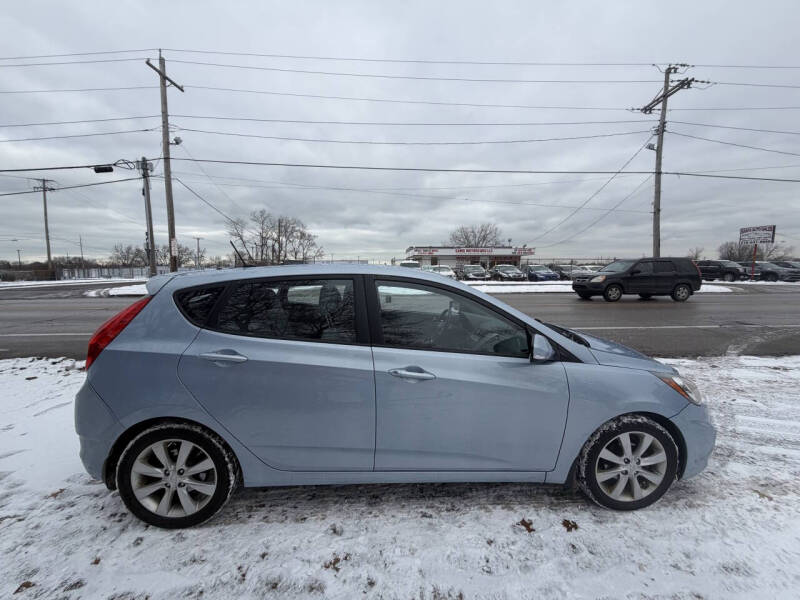 2013 Hyundai Accent SE