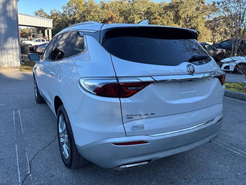 2023 Buick Enclave Essence