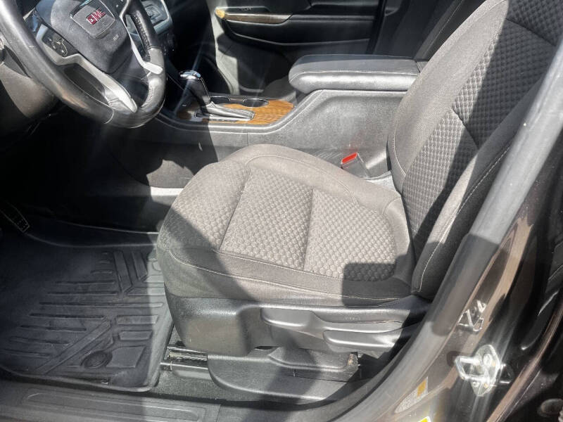 2019 GMC Acadia SLE-1