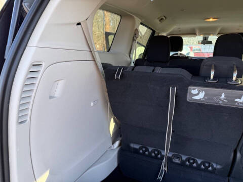 2020 Chrysler Voyager L
