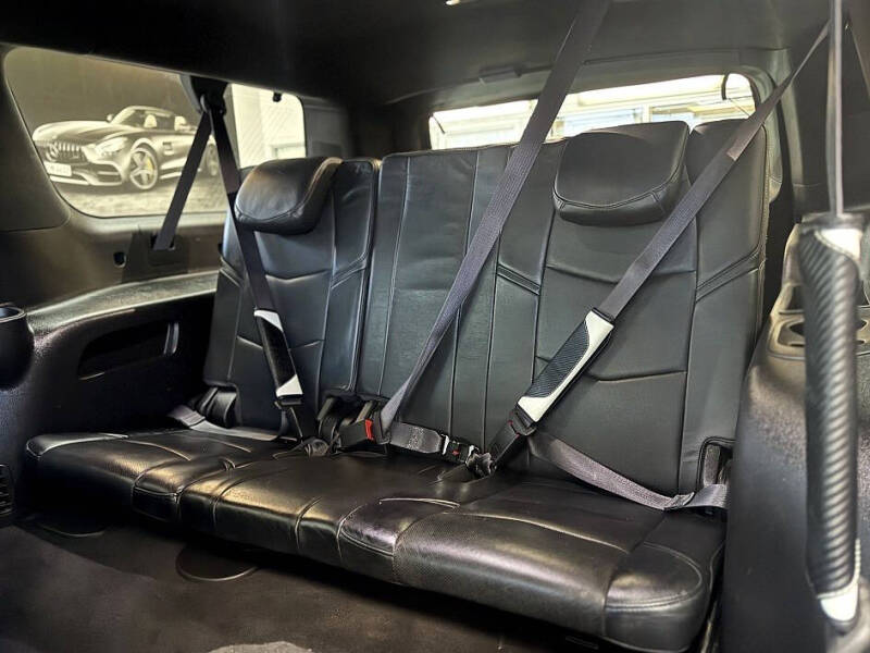 2017 Cadillac Escalade ESV Platinum