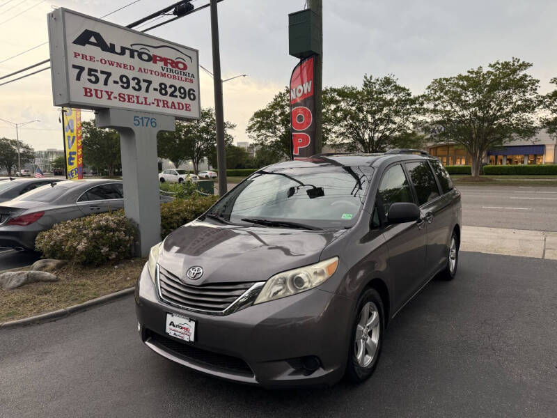 2011 Toyota Sienna LE