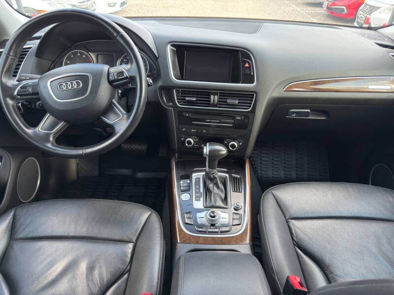 2017 Audi Q5 2.0T quattro Premium Plus