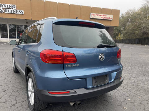 2017 Volkswagen Tiguan 2.0T Wolfsburg Edition