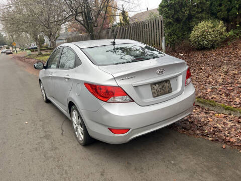 2014 Hyundai Accent GLS