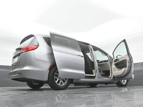 2017 Chrysler Pacifica LX