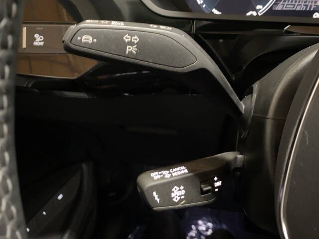 2024 Audi Q8 e-tron quattro Premium Plus