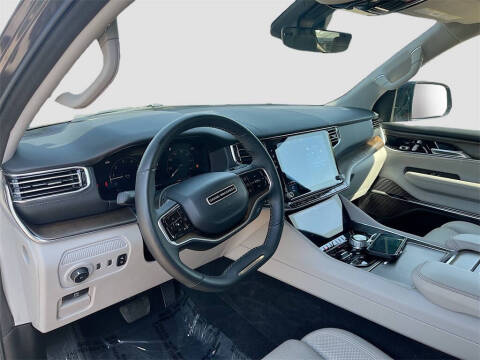 2023 Jeep Grand Wagoneer