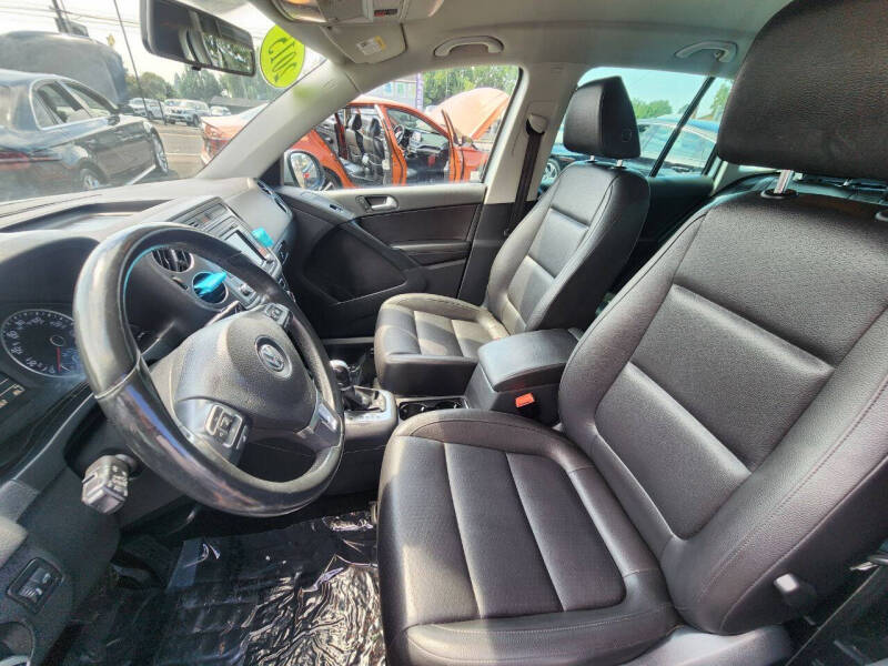 2015 Volkswagen Tiguan SE