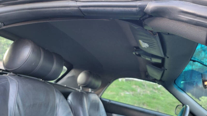 2002 Ford Thunderbird Deluxe