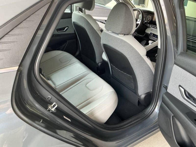 2023 Hyundai Elantra Hybrid Limited