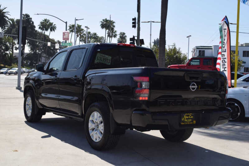 2023 Nissan Frontier