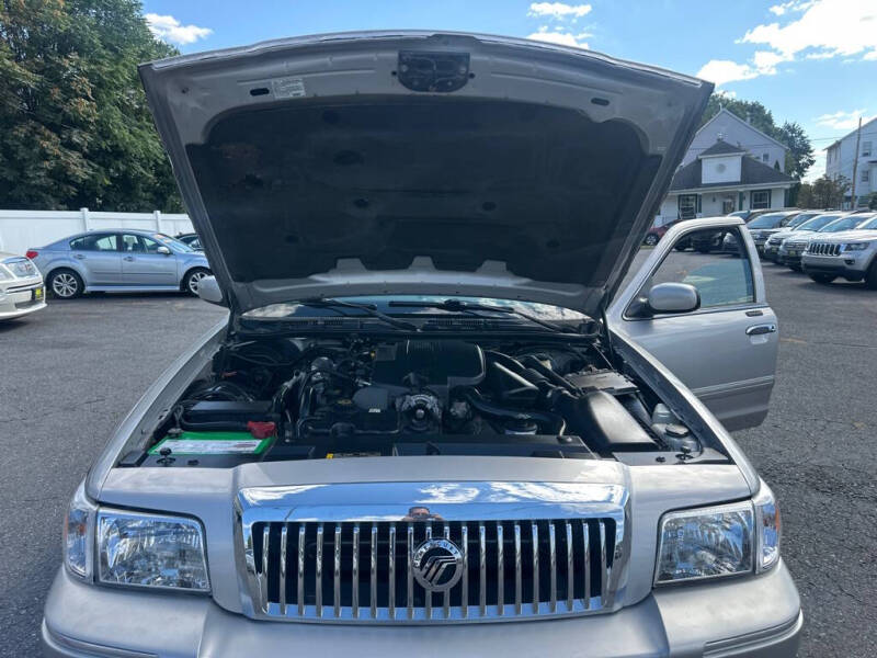 2011 Mercury Grand Marquis LS