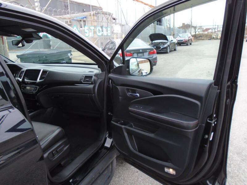 2018 Honda Ridgeline Black Edition