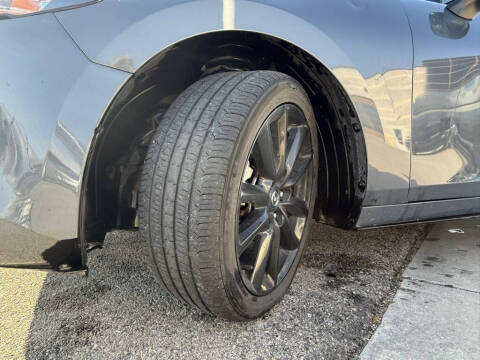 2023 Mazda Mazda3 Hatchback 2.5 S Carbon Edition